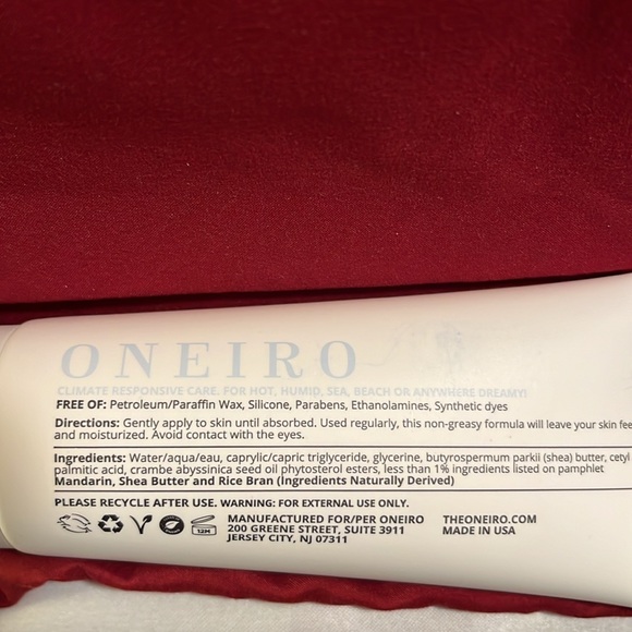 Oneiro Sunchasers Body Milk - Picture 3 of 3